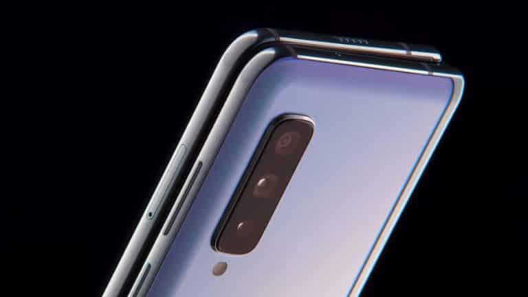 Lee más sobre el artículo ¡Más fallas! Al Samsung Galaxy Fold se le despegan las letras