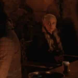 Lee más sobre el artículo Emilia Clarke delata a quien dejó el vaso de Starbucks en escena de Game of Thrones