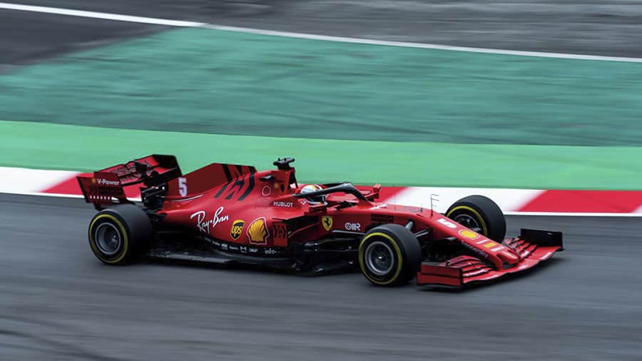Ferrari hizo alusión a la polémica decisión de Racing Point de calcar el Mercedes W10 - Ferrari