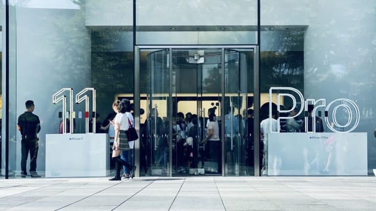 Lee más sobre el artículo Apple no les pagaba las “horas extras” a sus empleados