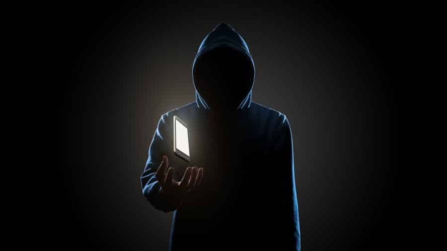 Los ciberdelincuentes pueden entrar a tu smartphone a través de aplicaciones maliciosas