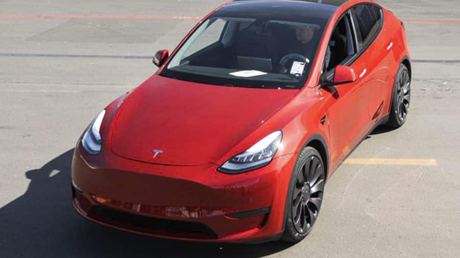 La Tesla Model Y que representó el millón de unidades fabricadas por la firma de Palo Alto