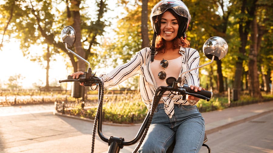 Las autoridades de Francia creen que el uso de la bicicleta permitiría mantener la distancia segura