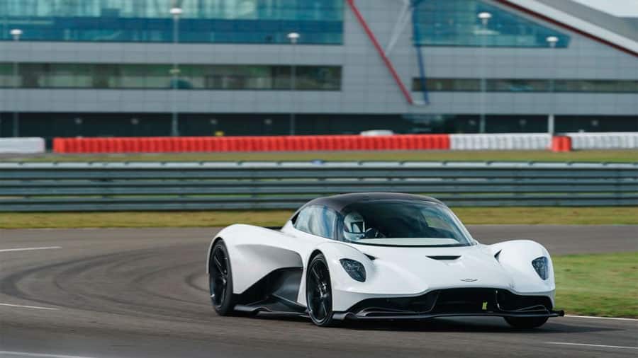 El Aston Martin Valhalla será el primero en llevar el nuevo V6 híbrido de 3.0 litros