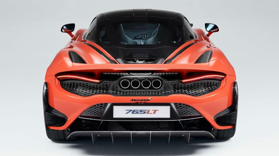El escape de titanio del McLaren 765LT luce espectacular