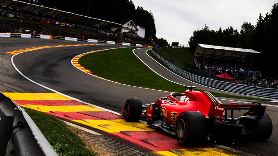 Ferrari le abre las puertas a Carlos Sainz