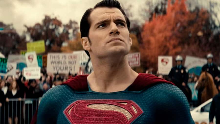 Henry Cavill no tiene planeado abandonar al personaje en el corto o mediano plazo