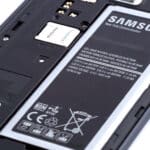 Rumor: Samsung lanzaría un smartphone con batería extraíble