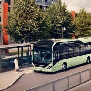 Lee más sobre el artículo Bruselas compra flota de autobuses híbridos Volvo rumbo a la movilidad sustentable