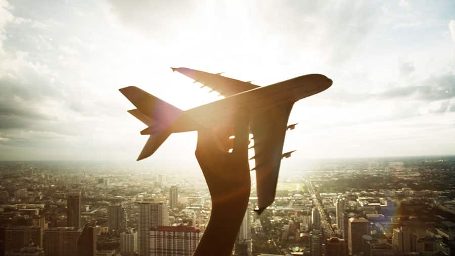La industria aérea registró una caída histórica de los viajes