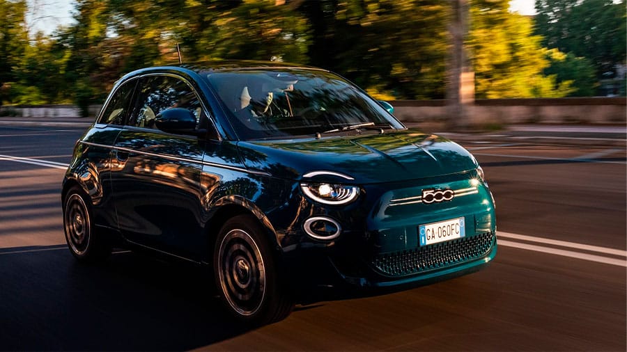 El FIAT 500 2020 tiene un diseño moderno