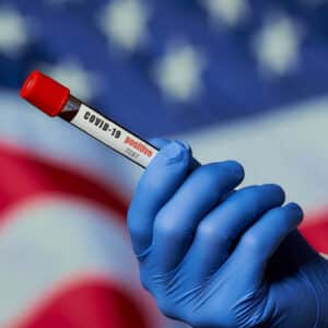 Lee más sobre el artículo Estados Unidos está en la fase inicial de la pandemia, asegura el principal epidemiólogo de la Casa Blanca