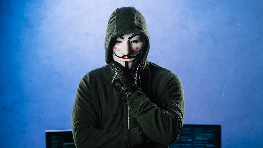 Anonymous llamó a desinstalar la app