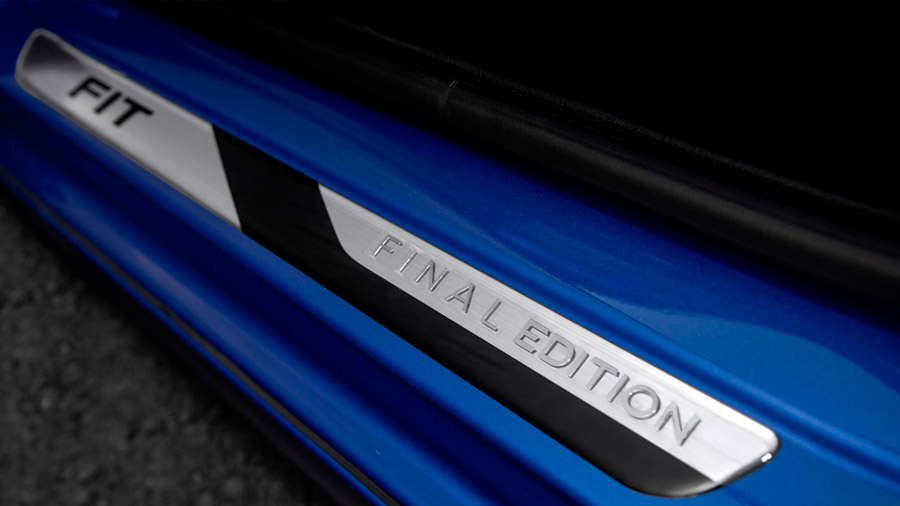 Encontramos emblemas en algunas zonas del Honda Fit Final Edition