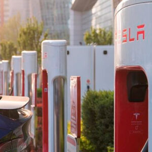 Lee más sobre el artículo La red de carga de Tesla se abre a otras marcas de autos