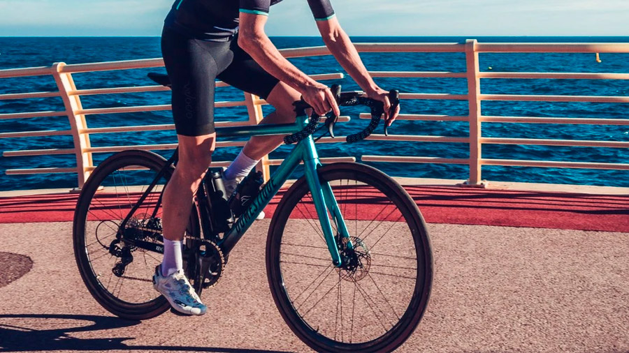 Tiene un diseño inspirado en las tradicionales bicicletas de carreras / Foto: HPS