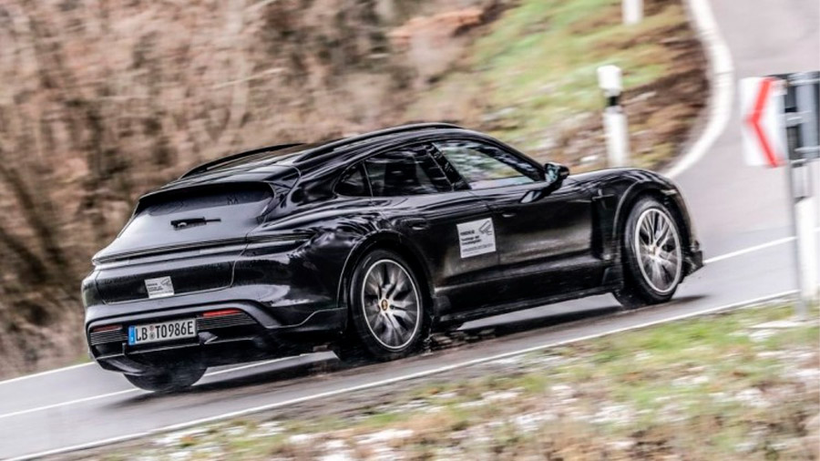 El deportivo estrena barras de techo / Foto: Porsche