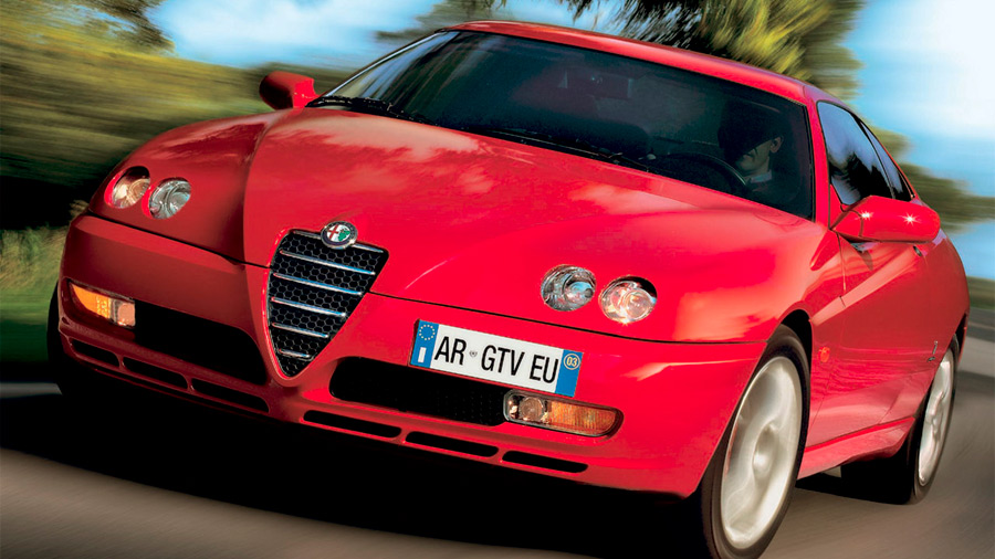 El Alfa Romeo GTV es considerado uno de los mejores deportivos de los 90