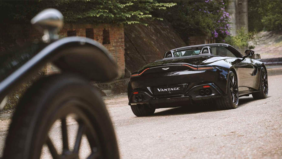 El Aston Martin Vantage Roadster A3 fue develado a finales de junio