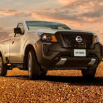 ¿Por qué debería comprar una Nissan NP300 con batea larga?