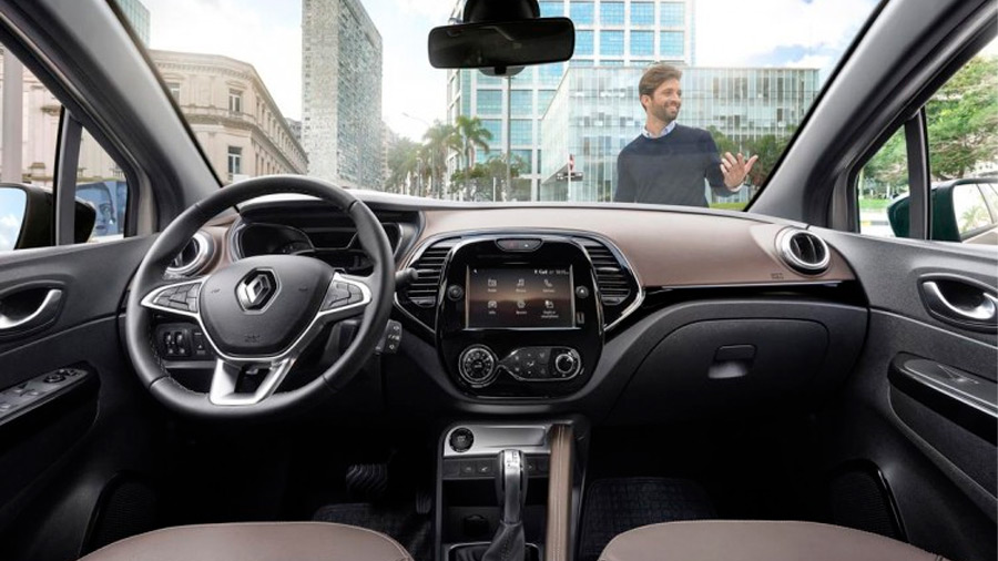 El interior de la Renault Captur 2022 recurre a mejores materiales