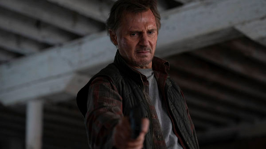 Liam Neeson interpreta al exmarine Jim