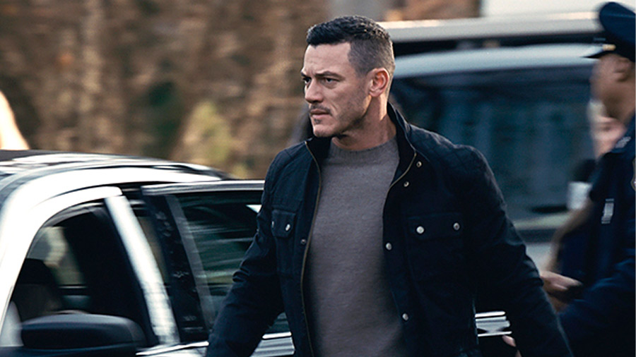 Luke Evans también tiene posibilidades en la contienda por James Bond