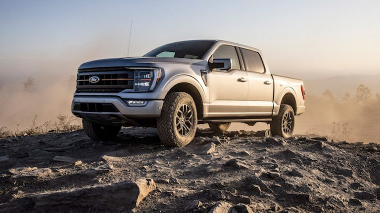 Lee más sobre el artículo ¿Es la Ford Lobo Tremor 2021 la pick-up que necesitas para la aventura todoterreno?