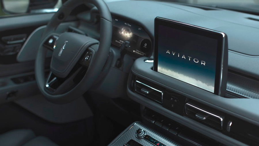 La Lincoln Aviator 2022 cuenta con una pantalla LCD de 5.8 pulgadas