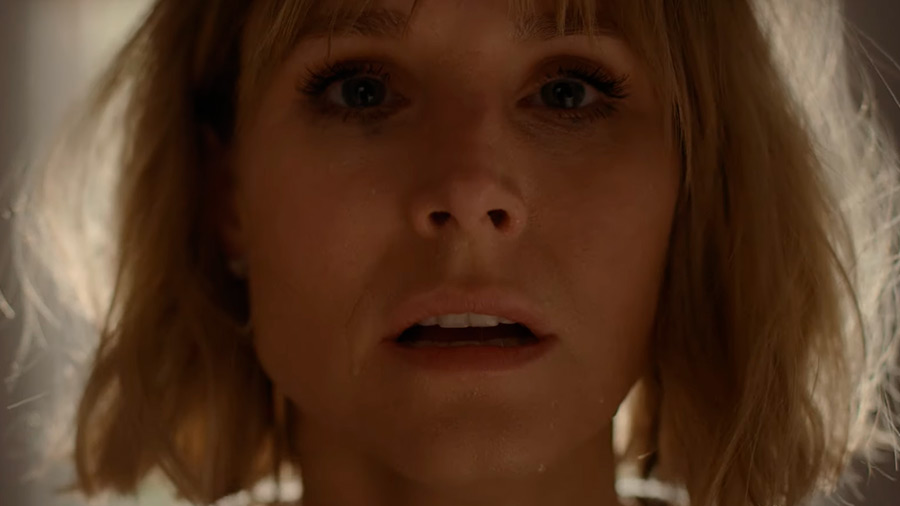 En este momento estás viendo Netflix estrena tráiler de ‘La mujer de la casa de enfrente de la chica en la ventana’, lo nuevo de Kristen Bell