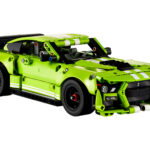 ¡Este Ford Mustang Shelby GT500 de Lego Technic merece un lugar en tu repisa!