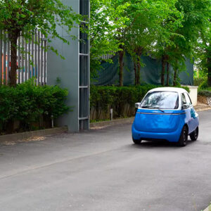 Lee más sobre el artículo ¿El auto más adorable del mundo? El Microlino empezará a fabricarse en 2022