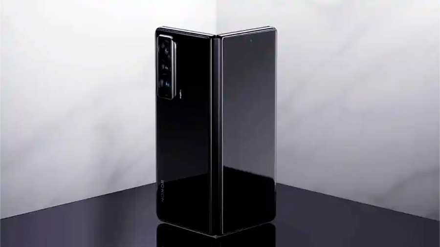 El móvil tiene una construcción similar al Samsung Galaxy Z Fold