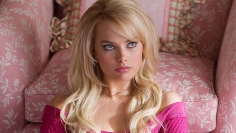 Lee más sobre el artículo ¡La primera foto! Así luce Margot Robbie como Barbie