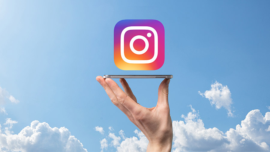 Smartphone con logo de Instagram