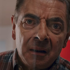 Lee más sobre el artículo ¡Netflix estrena el divertido tráiler de ‘Man vs Abeja’! Lo nuevo de Rowan Atkinson