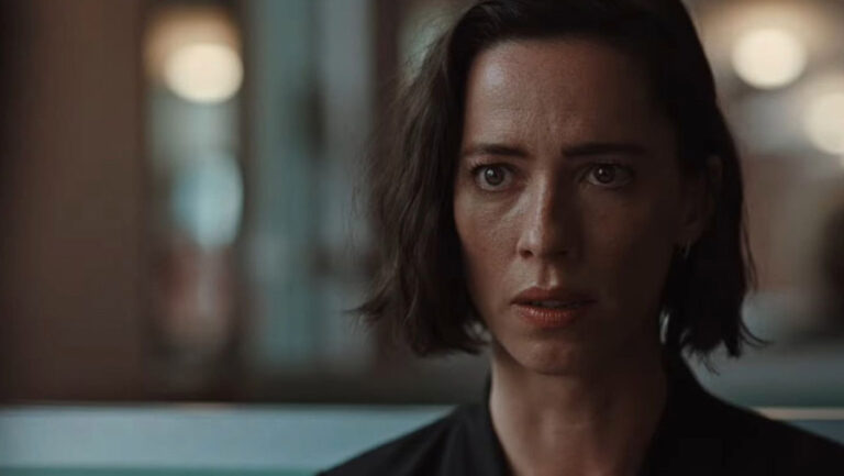 Lee más sobre el artículo Tráiler de ‘Resurrection’, suspenso y horror psicológico con Rebecca Hall