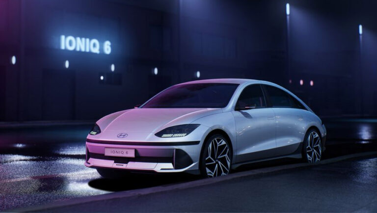 Lee más sobre el artículo ¡Hyundai presenta su primer sedán eléctrico! El Ioniq 6 impresiona por su carácter, porte y eficiencia