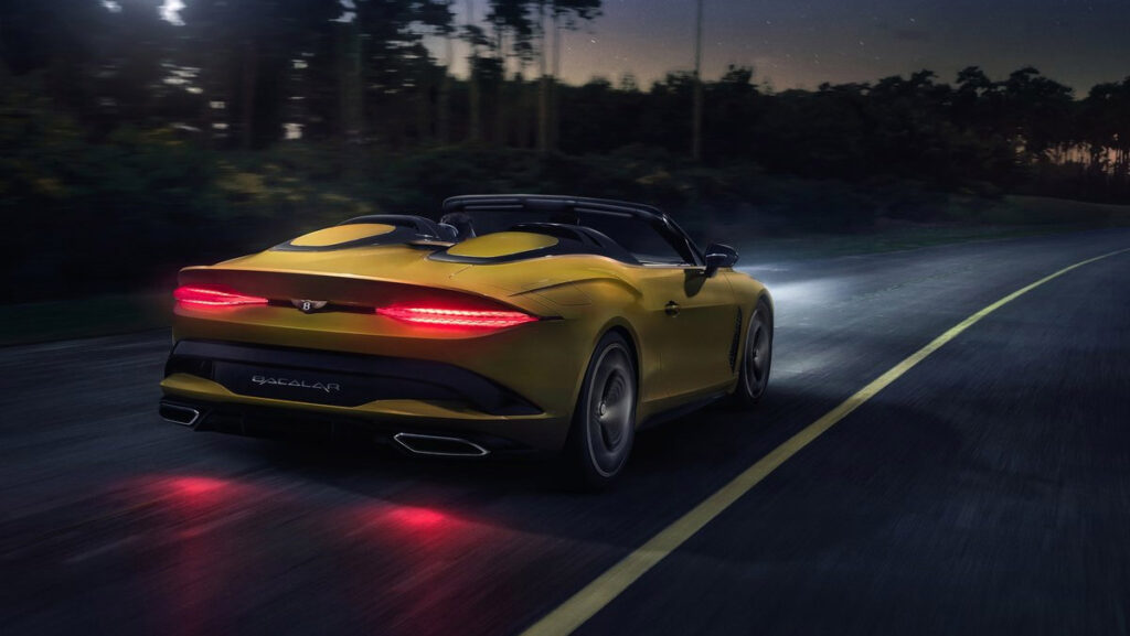 Bentley Mulliner Bacalar 2021 en amarillo