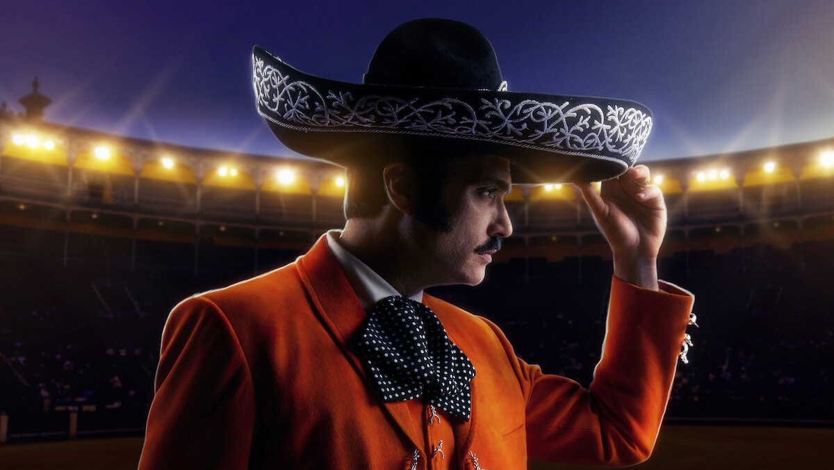 Jaime Camil como Vicente Fernández