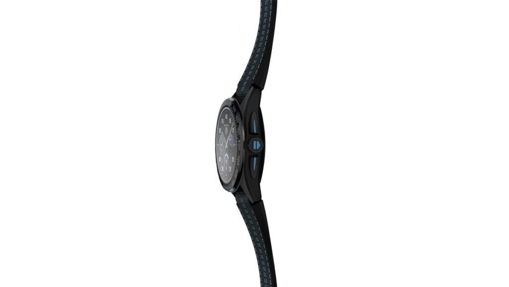 Parte lateral del smartwatch fabricado por TAG Heuer y Porsche
