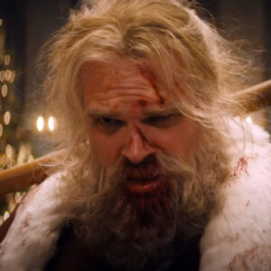 Lee más sobre el artículo ¿Un Santa Claus como héroe de acción? Así luce David Harbour en el tráiler de Noche sin paz