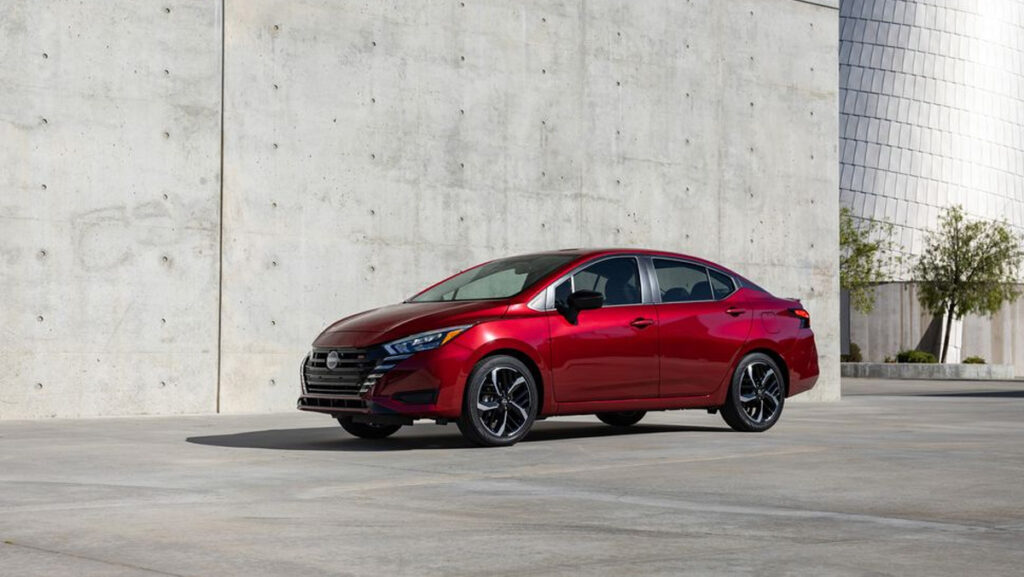 Diseño exterior del Nissan Versa 2023