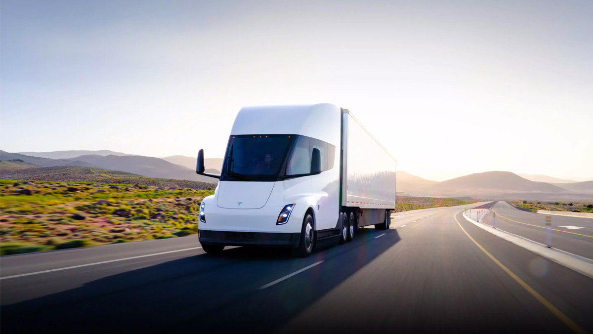 En este momento estás viendo ¡El Tesla Semi entra a producción! Pepsi recibirá las primeras entregas del camión eléctrico