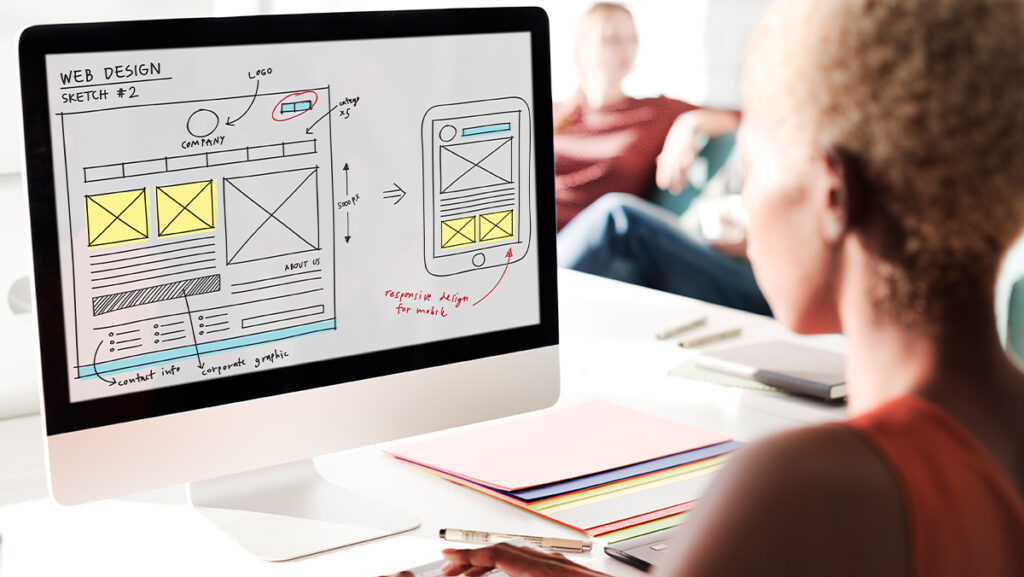 Persona trabajando en diseño web