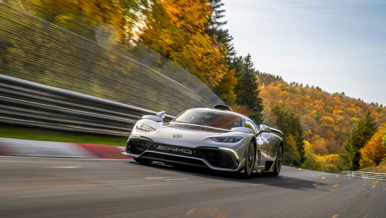 Lee más sobre el artículo <strong>¡El Mercedes-AMG One revienta el crono en Nürburgring!</strong>