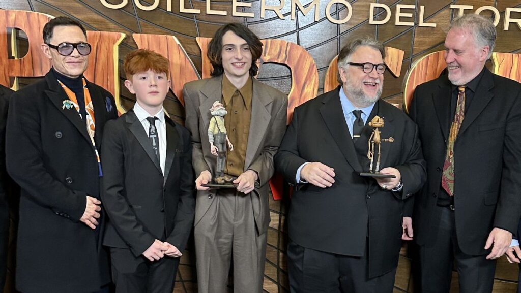 Guillermo del Toro en estreno de Pinocho