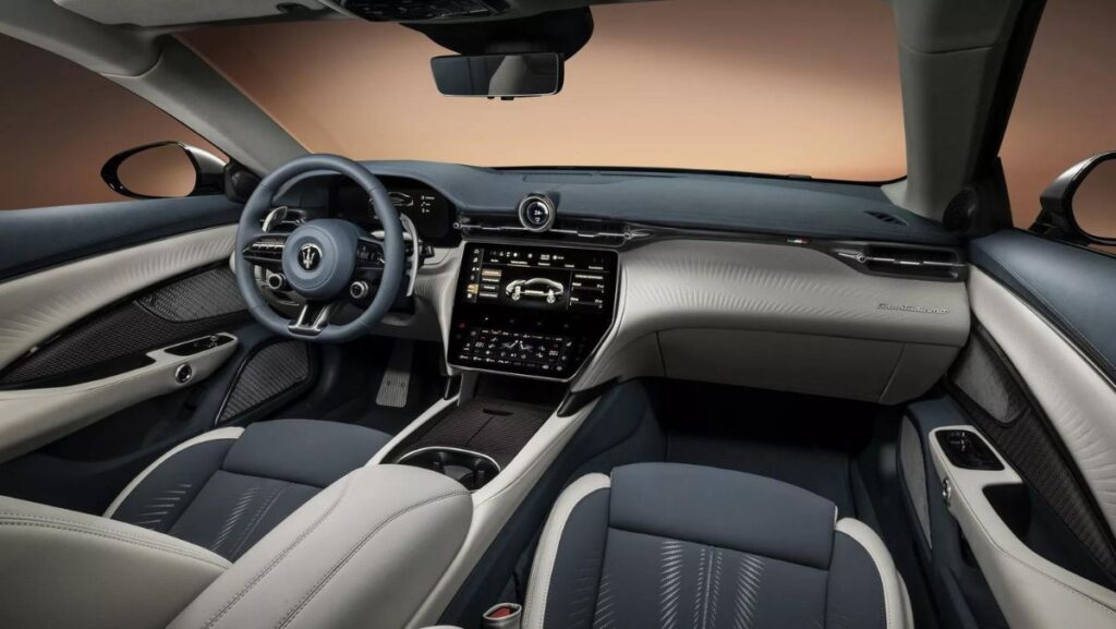 Interior del Maserati GranTurismo 2023