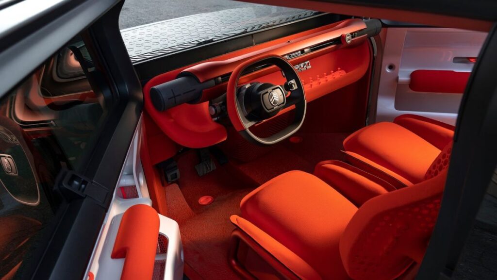 Interior de camioneta de Citroën