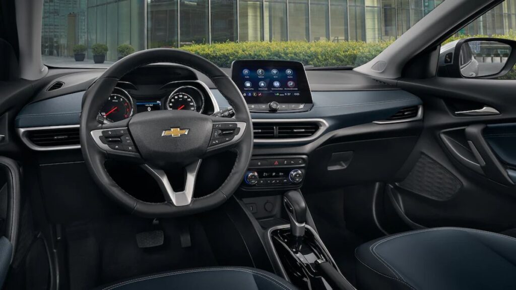 Interior de la Chevrolet Tracker 2023